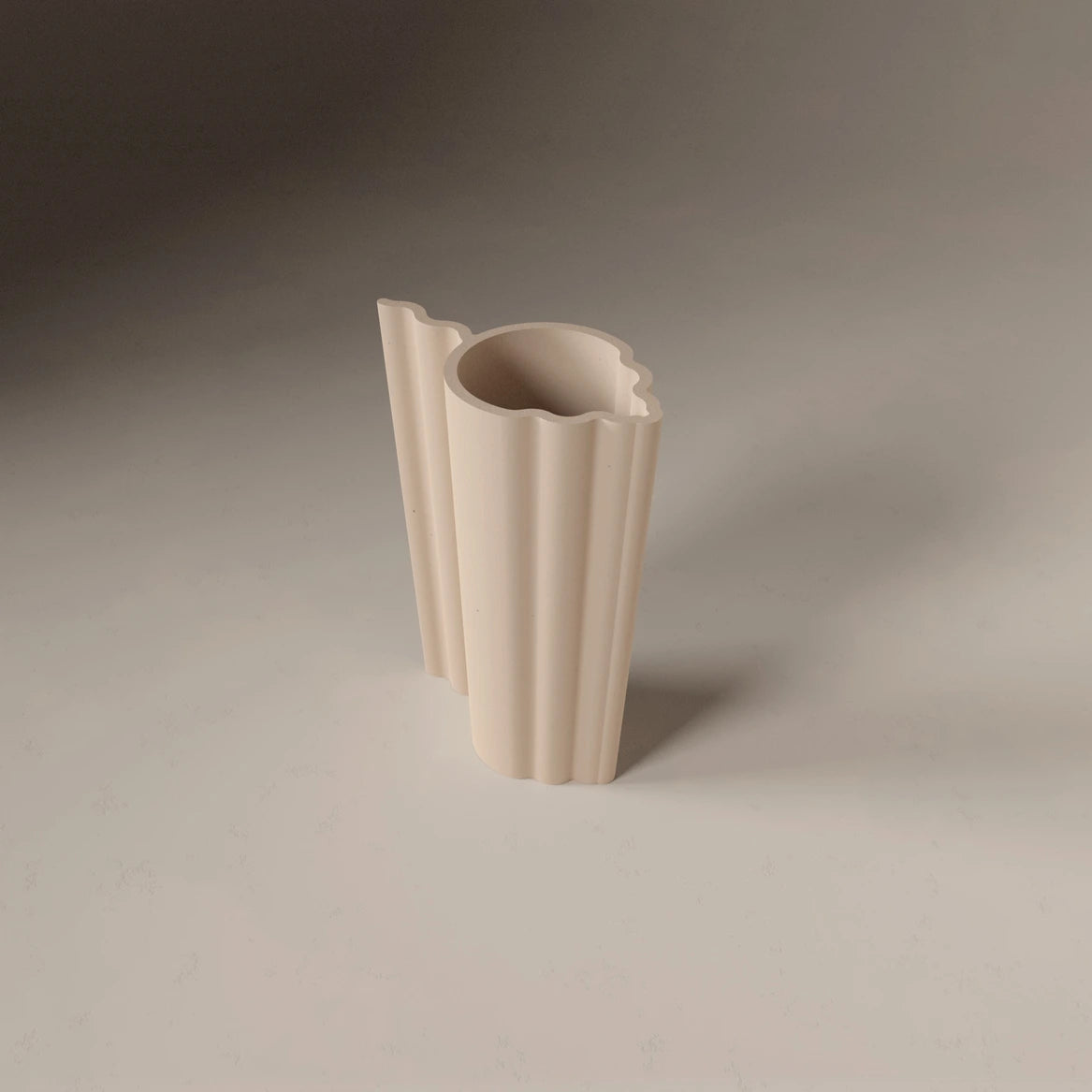 Pila Vase