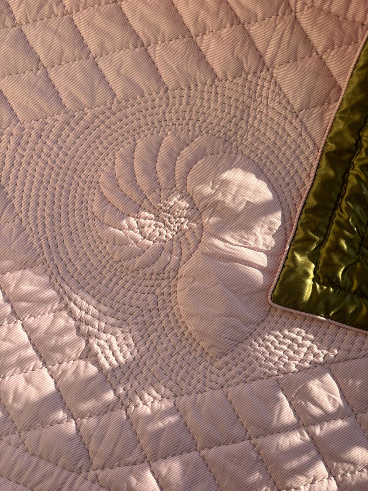 Nautilus Yorgan Blanket